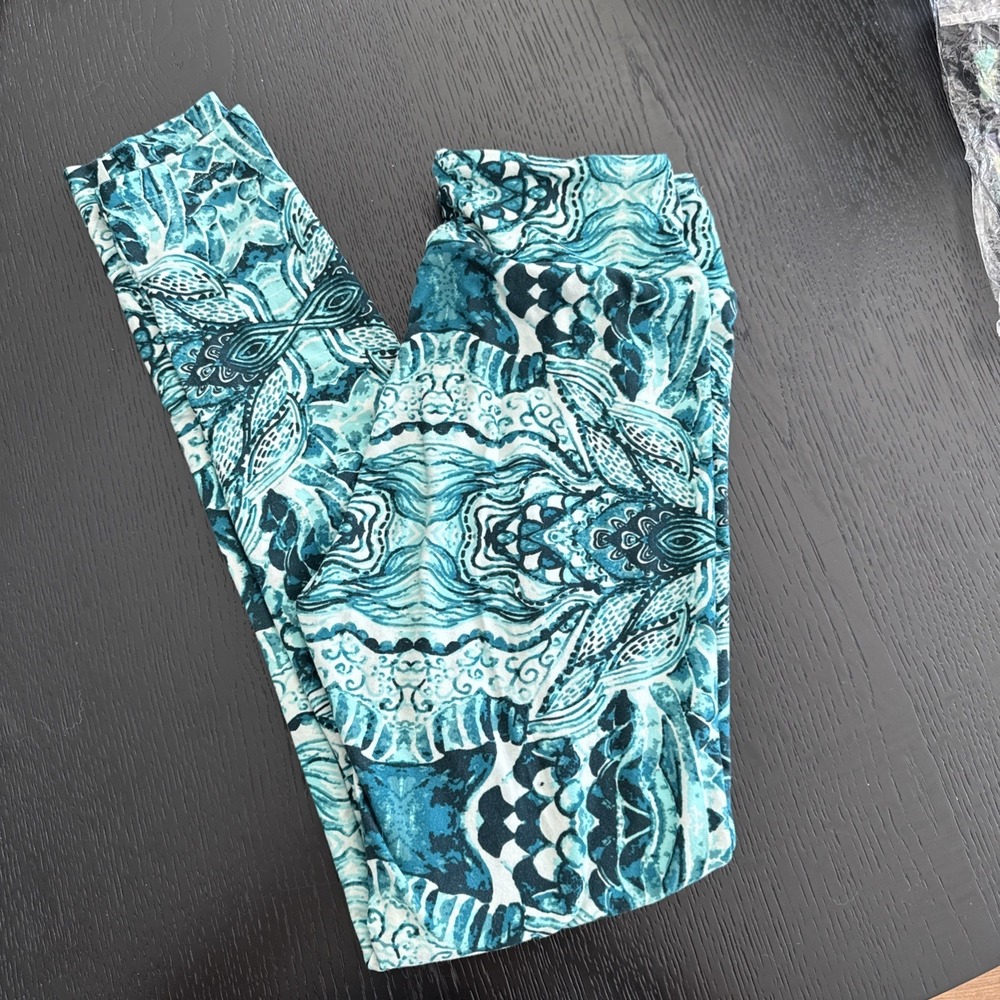 Lularoe Mermaid Tail Leggings Size One Size  Teal And Cream Whimsical